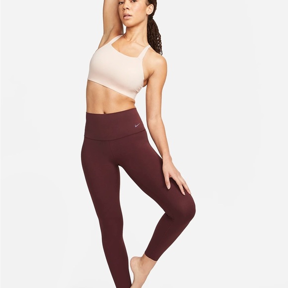 Nike Zenvy
Women's Gentle-Support High-Waisted 7/8 Leggings - Picture 2 of 8